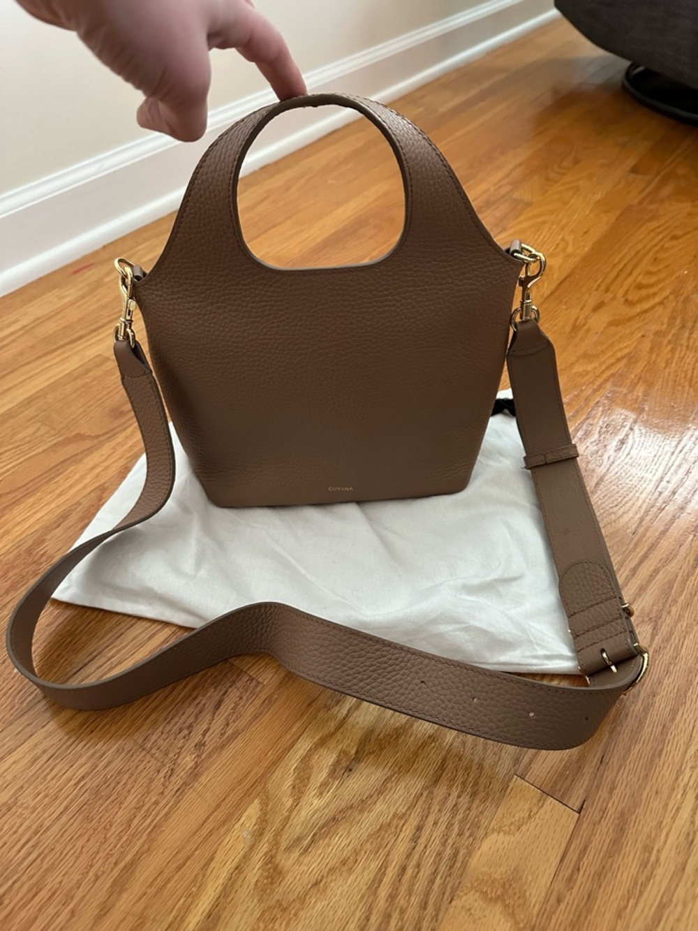 Cuyana Mini System Tote - cappuccino color - Picture 2 of 12